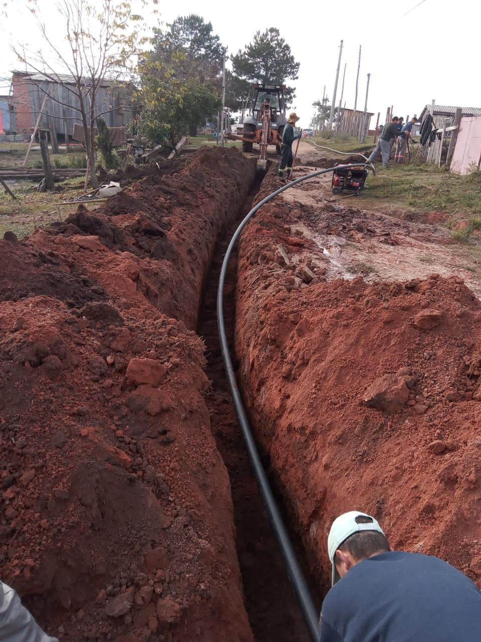 Galeria de Execução das obras de redes de distribuição e ramais prediais do Sistema de Abastecimento de Água, em áreas de ocupação consolidada no município de Santa Maria/RS